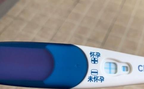 可丽蓝十字验孕棒使用说明图解，一横一竖可真不一定是早孕