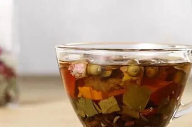 长期喝荷叶山楂茶有什么危害？不仅伤胃还容易痛经