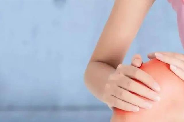 特别关注：女人膝盖疼痛警惕四种病，早知早受益